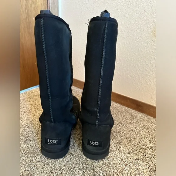 Women’s Ugg Boots Tall Black Size 9 - Picture 1 of 5
